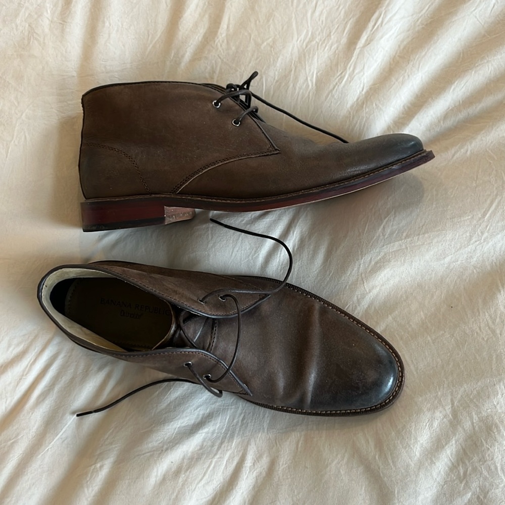 Men’s Banana Republic Ortholite Brown Leather Chukka